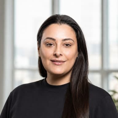 Elena, Finance & Operations at Ploomo